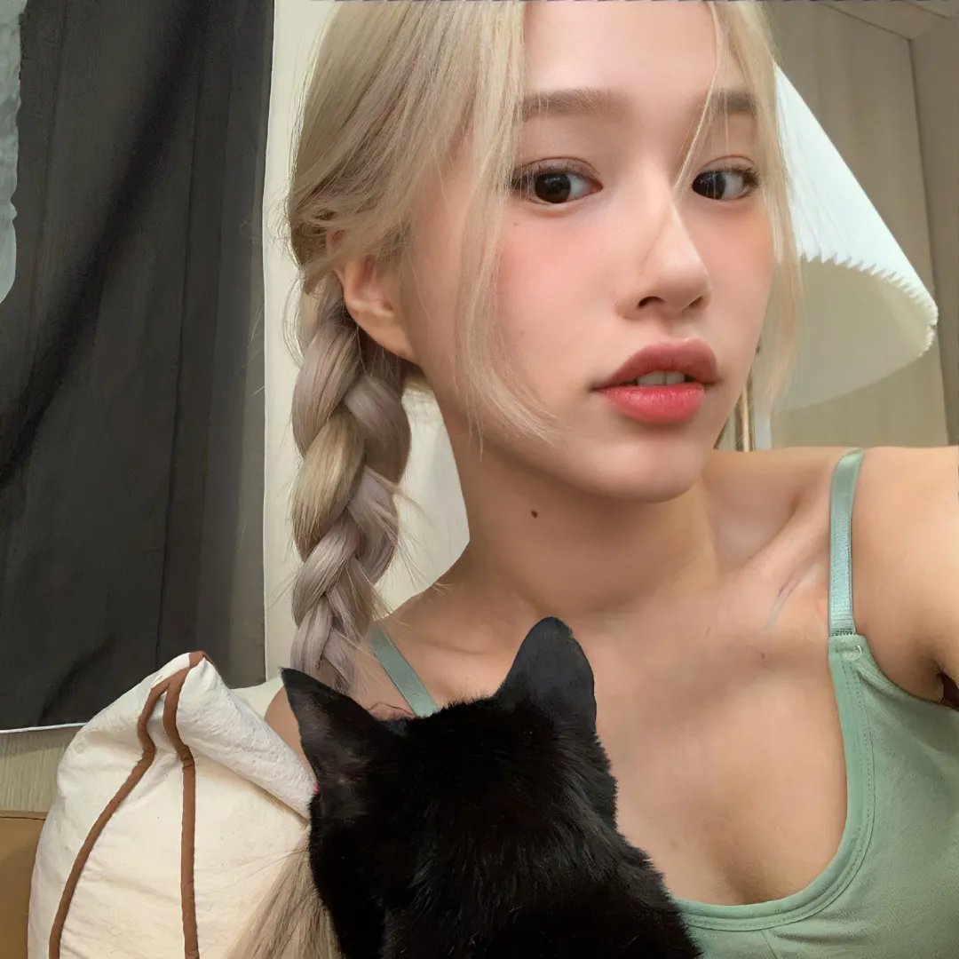 艳谍飘香